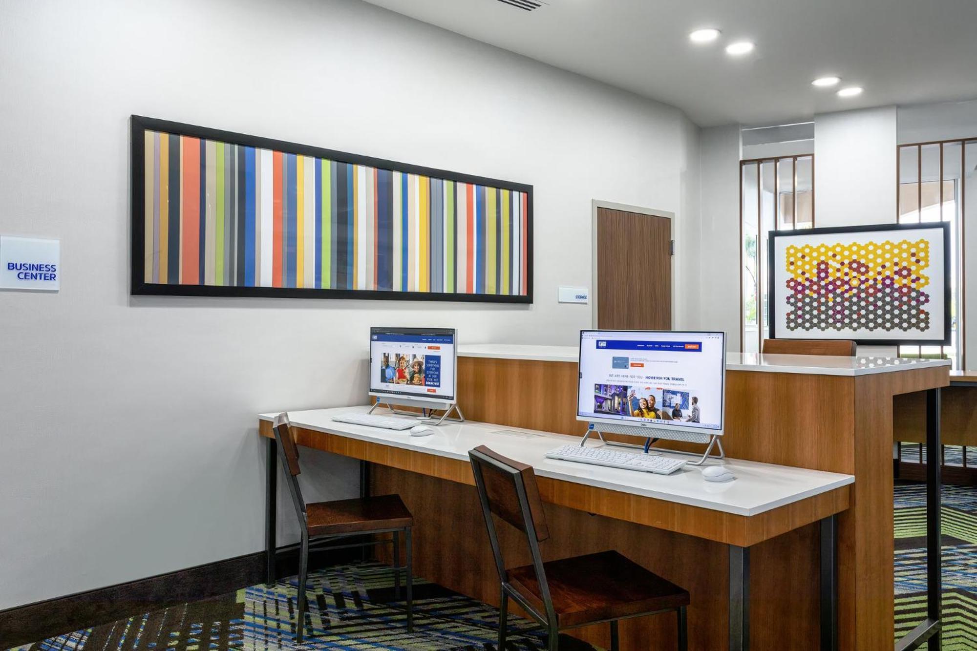 Holiday Inn Express & Suites - Miramar By Ihg Eksteriør billede