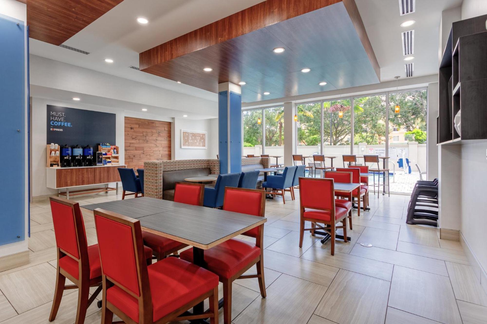 Holiday Inn Express & Suites - Miramar By Ihg Eksteriør billede
